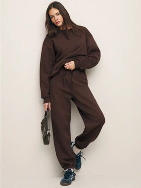 Reformation set Boyfriend Sweatpant & Classic Crew Sweatshirt
